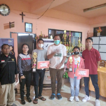 SMP Katolik Sint Vianney SoE berhasil Menjuarai Lomba Duta B